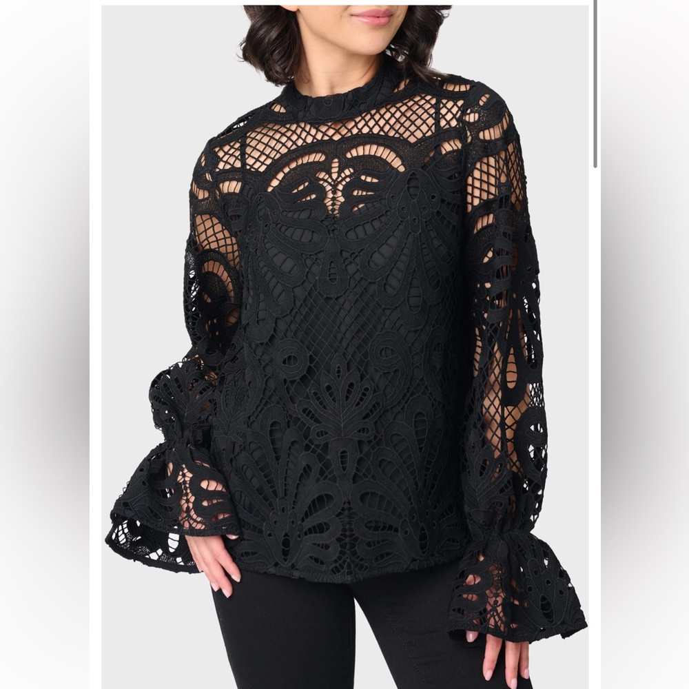 Lovely In Lace Flutter Cuff Blouse in size small brand new with tags